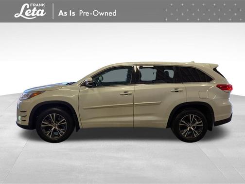 White 2017 Toyota Highlander