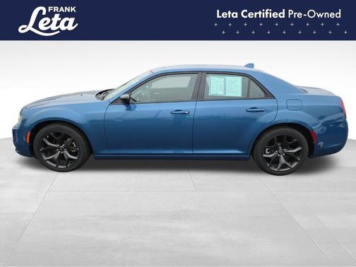 2023 Chrysler 300 Touring