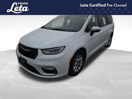 2023 Chrysler Pacifica Touring-L