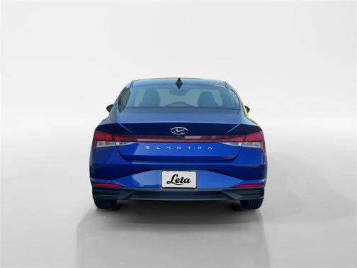 2021 Hyundai ELANTRA SE