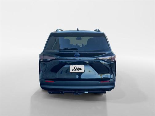 2024 Toyota Sienna Woodland Edition