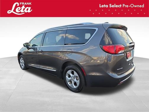 2017 Chrysler Pacifica Touring-L Plus