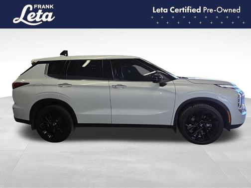 White 2023 Mitsubishi Outlander