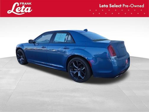 2022 Chrysler 300 Touring L