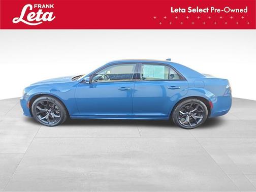 2022 Chrysler 300 Touring L