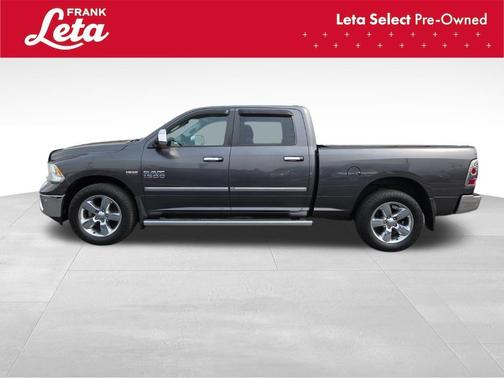 2016 RAM 1500 SLT