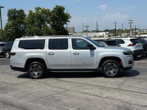 2023 Jeep Wagoneer L Series II