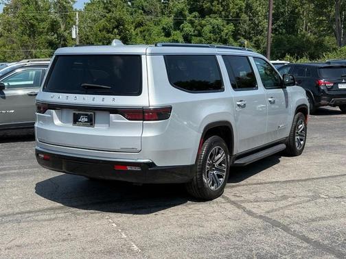 2023 Jeep Wagoneer L Series II