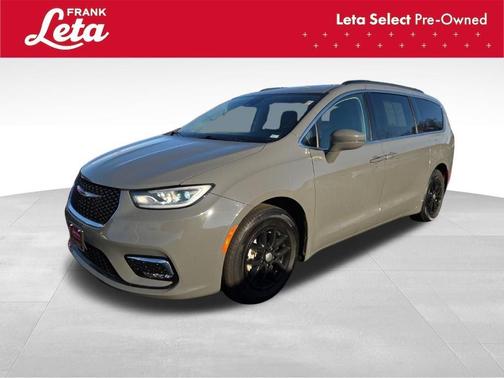 2022 Chrysler Pacifica Touring-L
