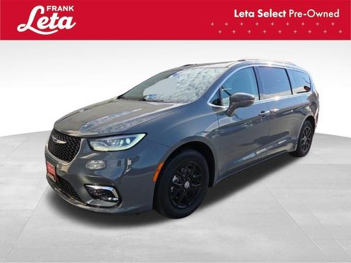 2022 Chrysler Pacifica Touring-L