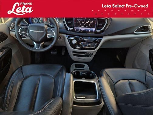 2022 Chrysler Pacifica Touring-L