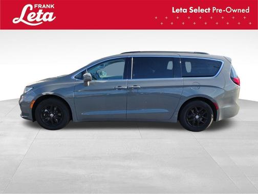 2022 Chrysler Pacifica Touring-L