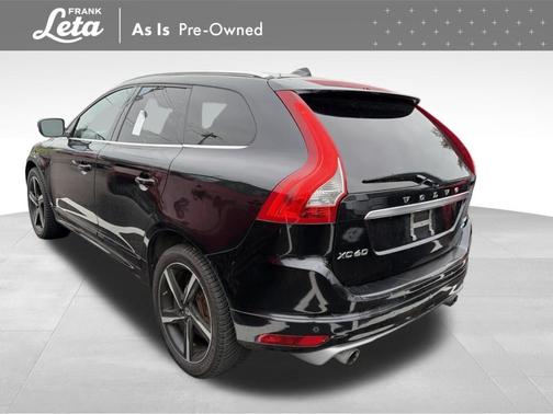 Black Sapphire Metallic 2015 Volvo XC60 T6 R-Design Platinum