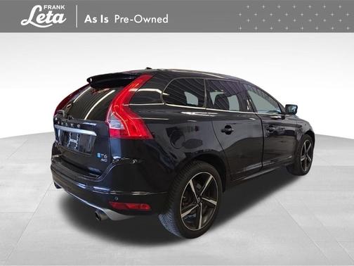 Black Sapphire Metallic 2015 Volvo XC60 T6 R-Design Platinum