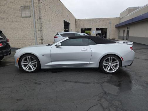 2017 Chevrolet Camaro 2LT