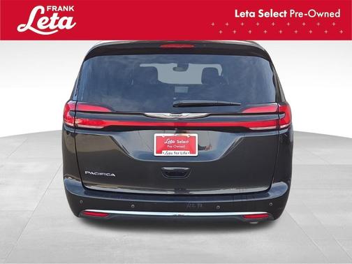 2022 Chrysler Pacifica Touring-L