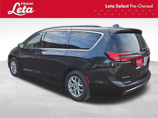 2022 Chrysler Pacifica Touring-L