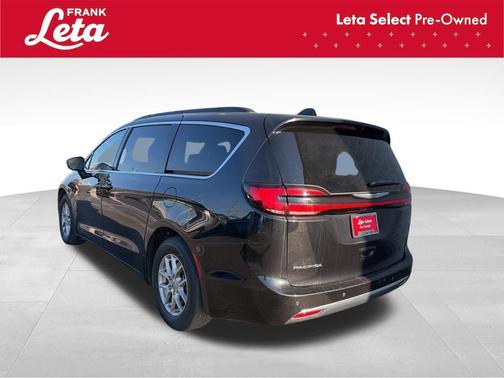 2022 Chrysler Pacifica Touring-L