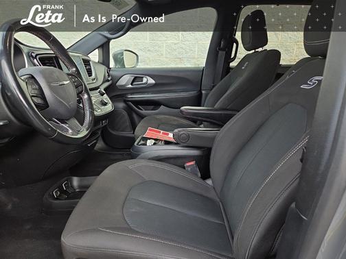 2020 Chrysler Pacifica Touring