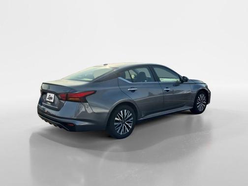 Gun Metallic 2023 Nissan Altima 2.5 SV