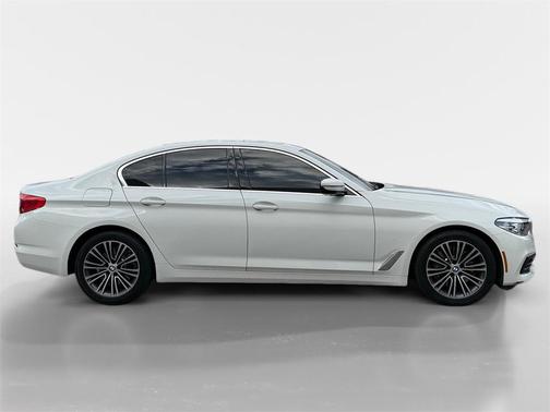 2019 BMW 530 i