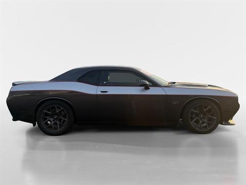 2016 Dodge Challenger R/T Scat Pack
