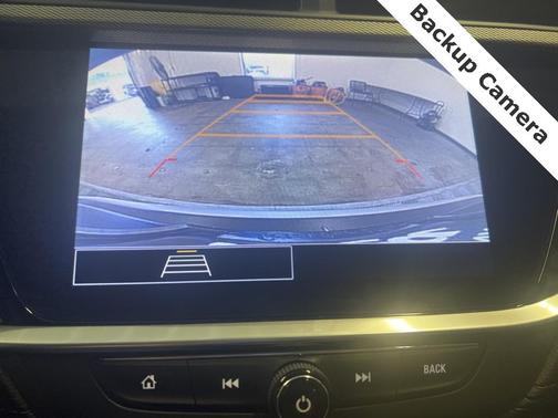 Photo 3 of 34 of 2020 Buick Encore GX Preferred