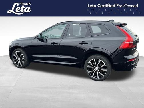 2024 Volvo XC60 B5 Plus Dark Theme