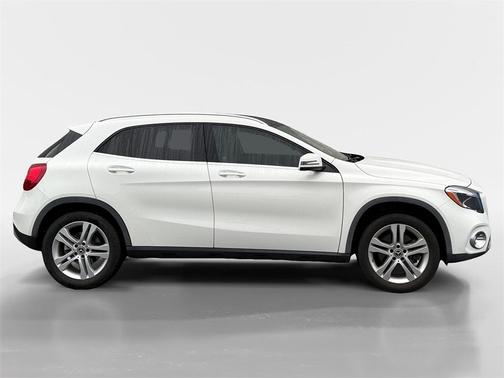 2018 Mercedes-Benz GLA 250 Base 4MATIC