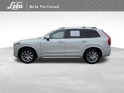 2016 Volvo XC90 T6 Momentum