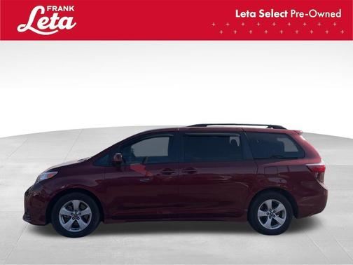 2018 Toyota Sienna 