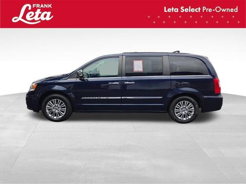 2016 Chrysler Town & Country Touring-L