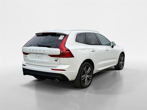 2018 Volvo XC60 T6 Momentum