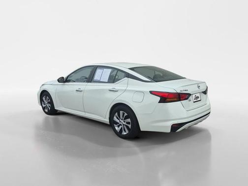 White 2024 Nissan Altima 2.5 S