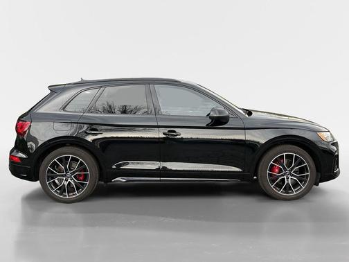 Mythos Black Metallic 2021 Audi SQ5 3.0T Premium Plus