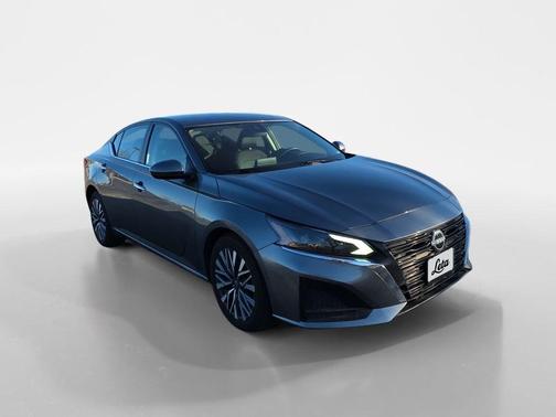 Gun Metallic 2023 Nissan Altima 2.5 SV