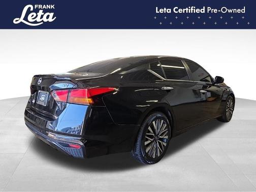 Black 2023 Nissan Altima 2.5 SV