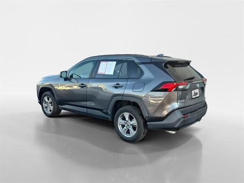 2022 Toyota RAV4 Hybrid LE