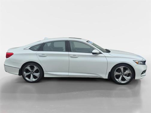 2019 Honda Accord Touring 2.0T
