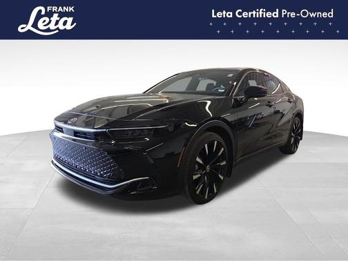 Black 2024 Toyota Crown Platinum