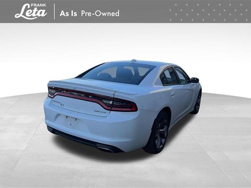 White 2016 Dodge Charger SXT