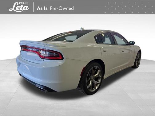 White 2016 Dodge Charger SXT