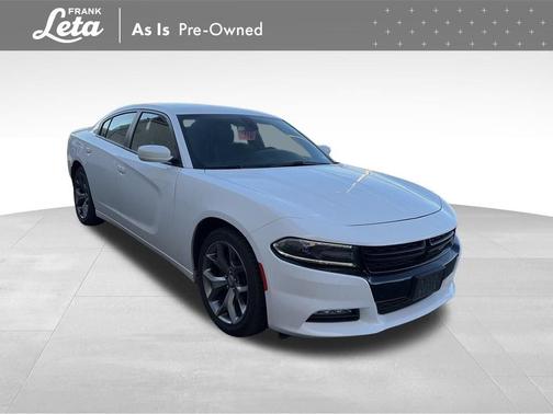 White 2016 Dodge Charger SXT
