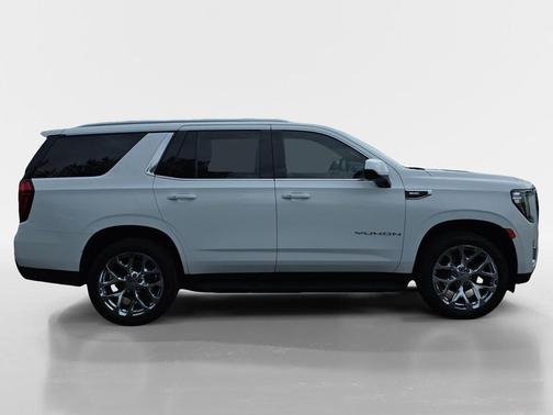 White 2021 GMC Yukon SLE