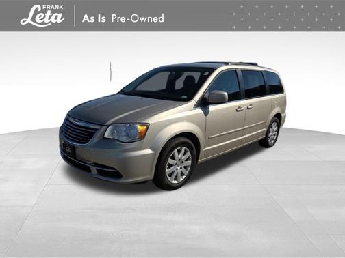 2016 Chrysler Town & Country LX