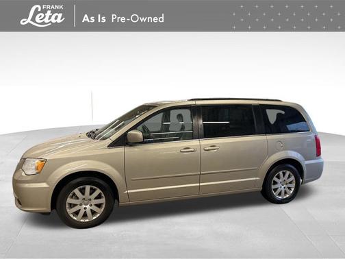 2016 Chrysler Town & Country LX