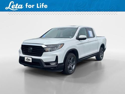 White 2023 Honda Ridgeline RTL