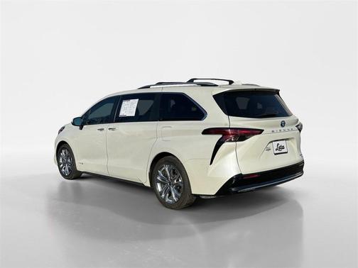 2021 Toyota Sienna 