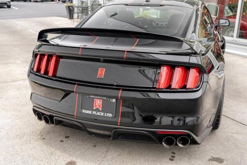 2017 Ford Shelby GT350 Base