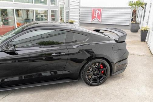 2017 Ford Shelby GT350 Base